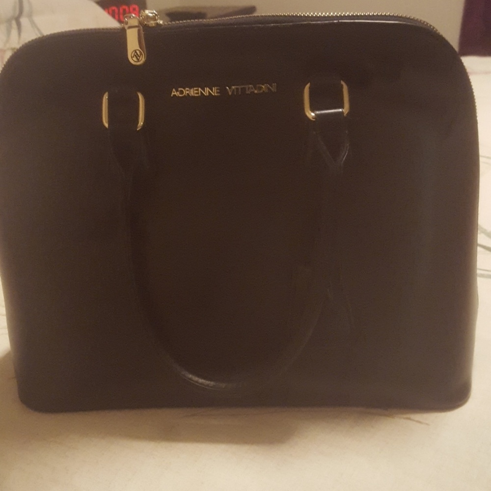 Adrienne Vittadini purse